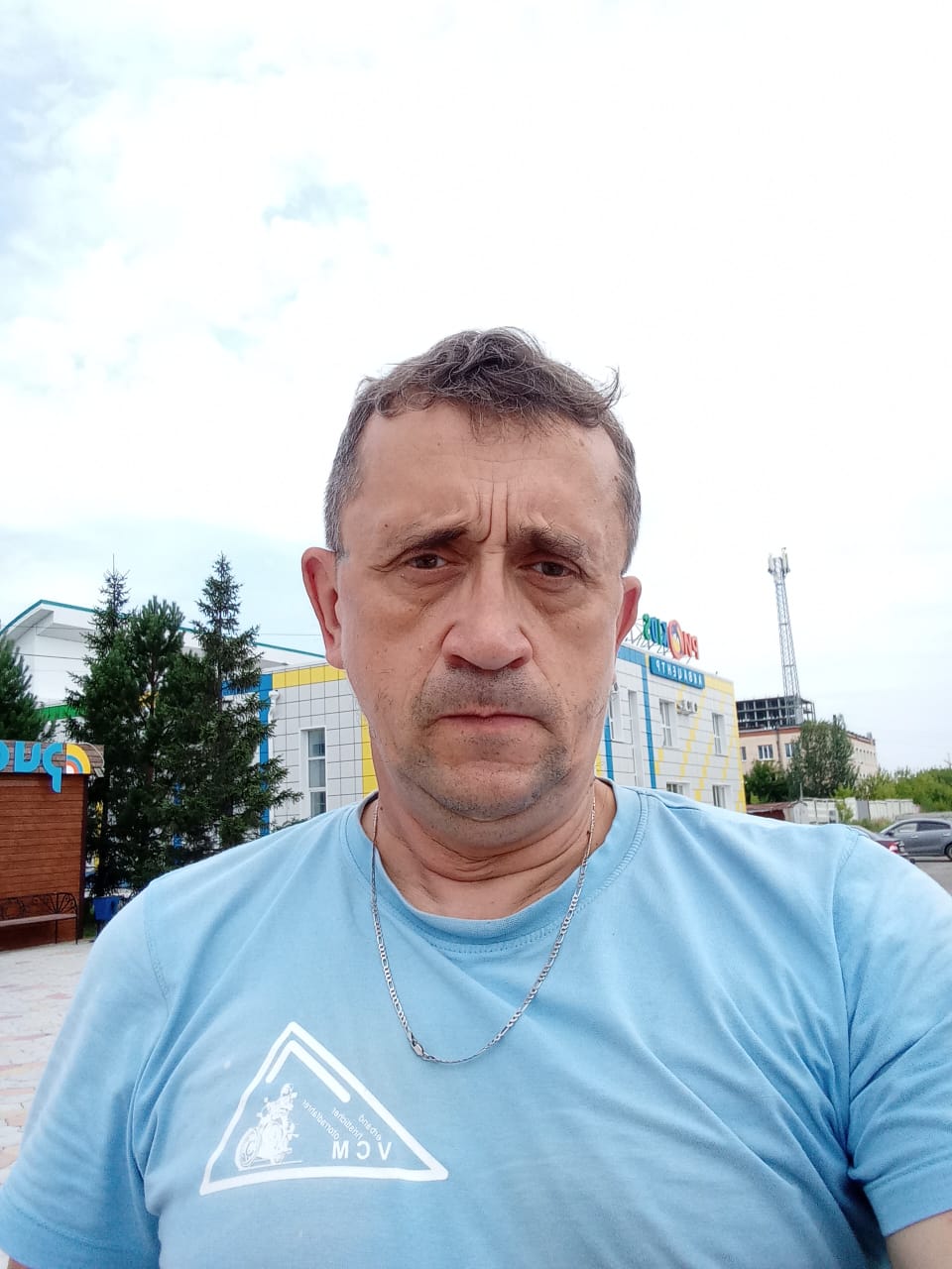 Тиней Игорь Анатольевич Тиней Игорь Анатольевич.